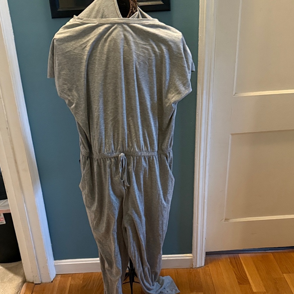 Casual Gray Jumpsuit with Drawstring